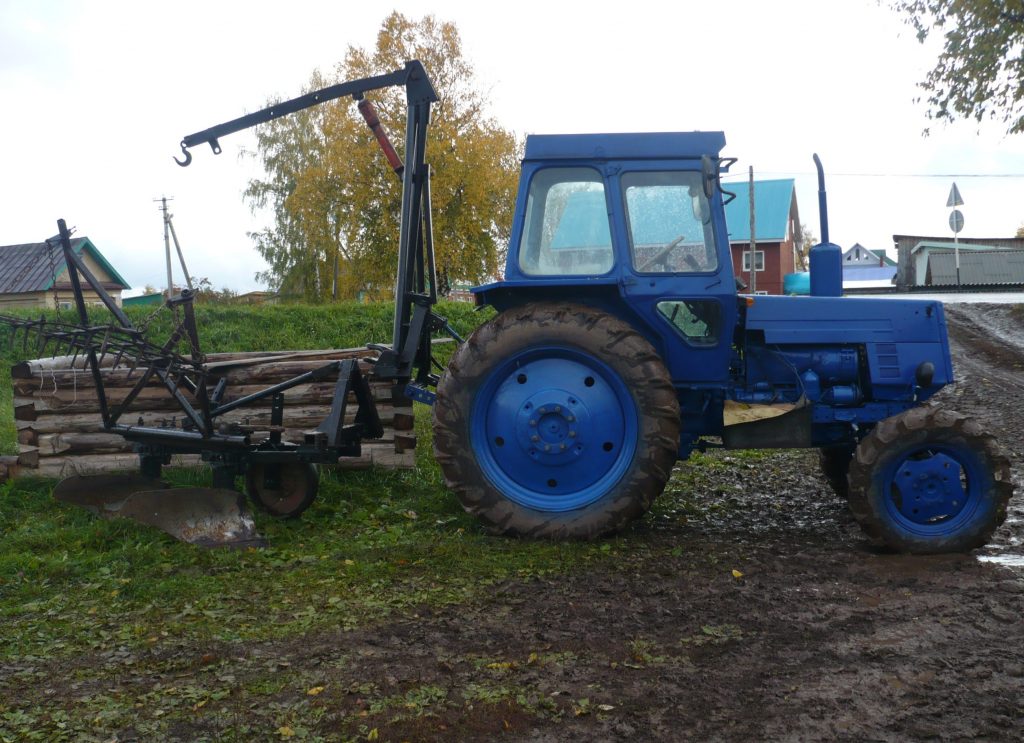 Права на трактор в Зернограде